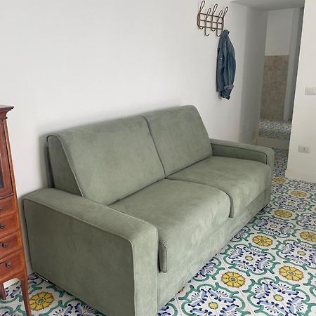 Le More Di Praiano Bagian luar foto